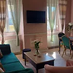 Appartamento Apartman Center Free Parking In Private Garage Pola