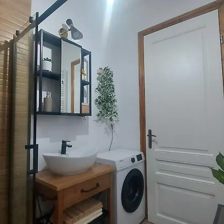 Apartamento Apartman Center Free Parking In Private Garage Pula