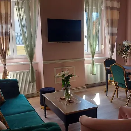 Apartamento Apartman Center Free Parking In Private Garage Pula