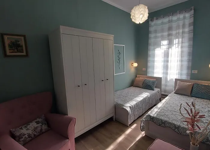 Apartman Center Free Parking In Private Garage * Pula