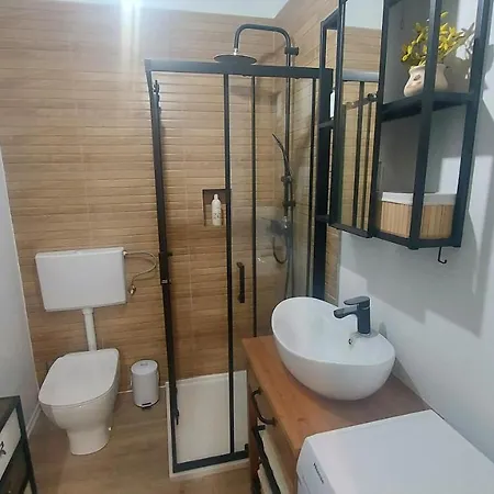 Apartman Center Free Parking In Private Garage Pula