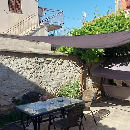 Apartman Center Free Parking In Private Garage Apartamento Pula