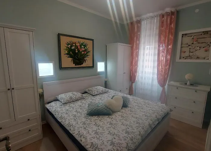 Apartman Center Free Parking In Private Garage * Pula