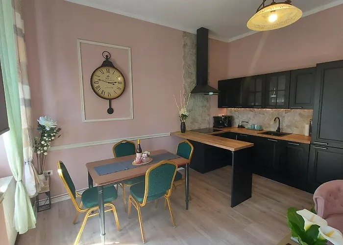 Apartman Center Free Parking In Private Garage Pula
